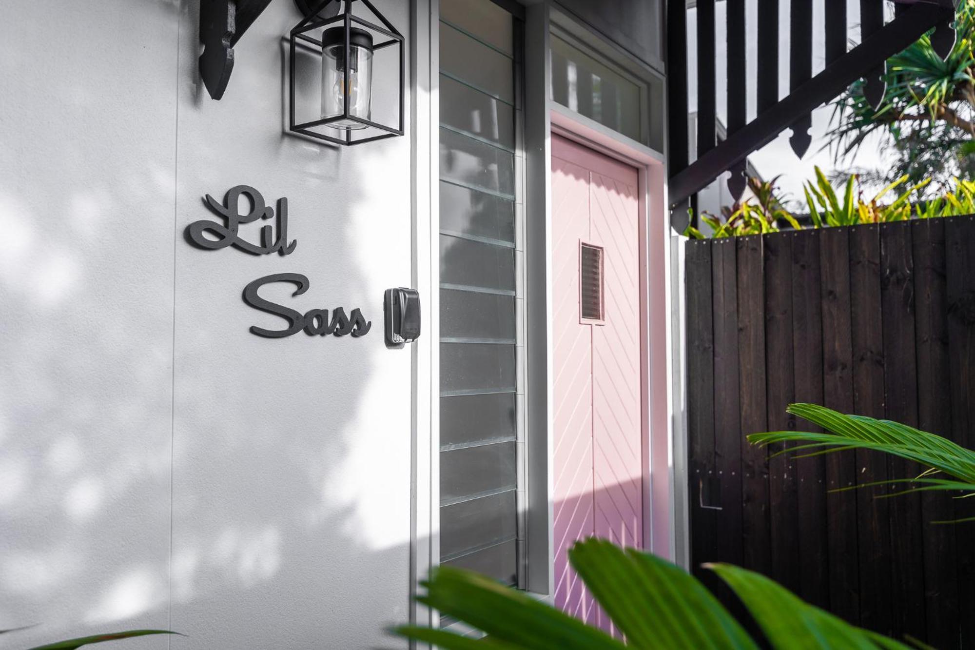 Lil Sass Apartment *